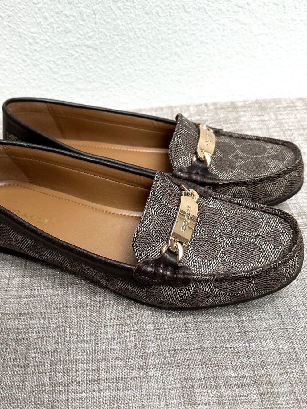 Women Coach Olive Embossed Leather Chestnut, slip on, loafer shoes - 6.5 B